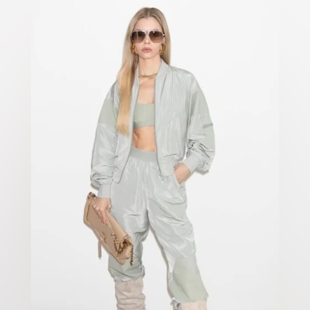ALO YOGA Mixed Media Reinvention Jogger - Picture 3 of 11